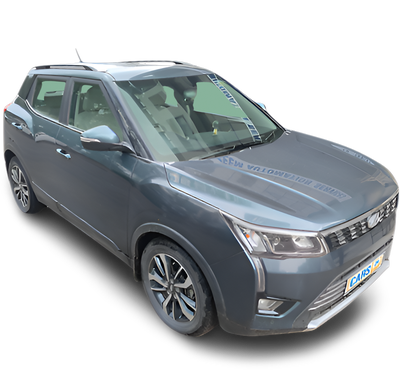 Mahindra XUV300-img